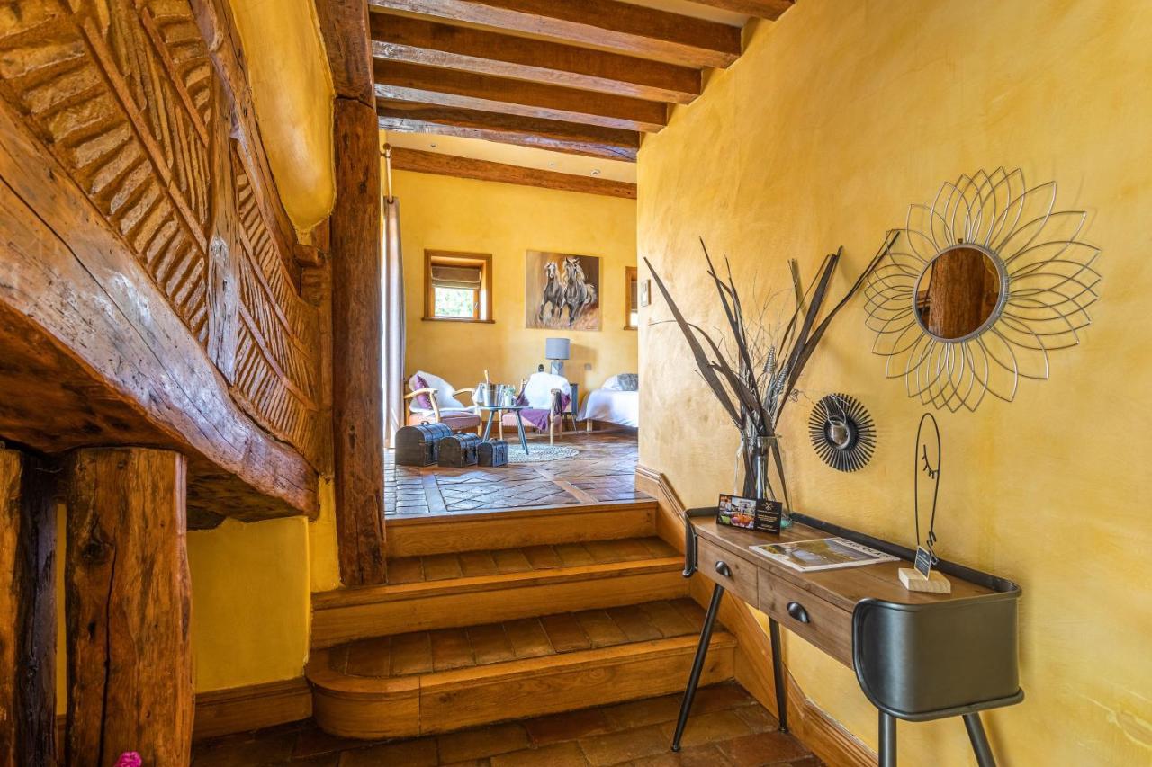 Domaine De La Ruisseliere Hotell Lacenas Exteriör bild