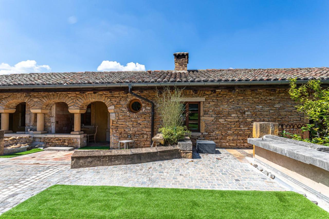Domaine De La Ruisseliere Hotell Lacenas Exteriör bild
