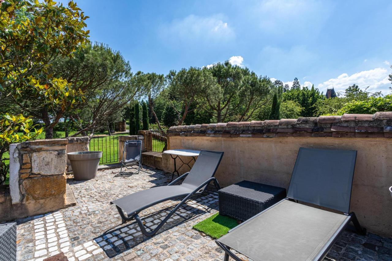 Domaine De La Ruisseliere Hotell Lacenas Exteriör bild