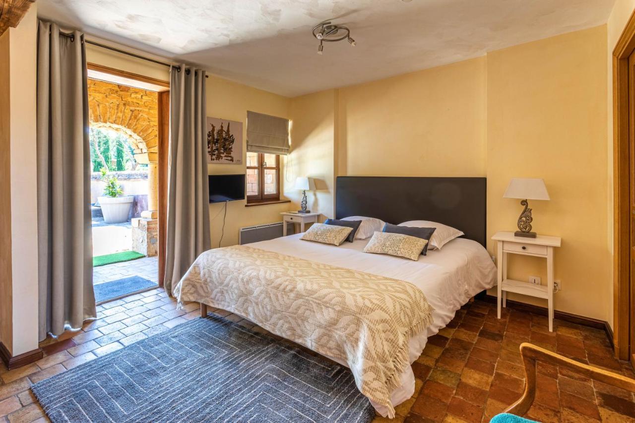 Domaine De La Ruisseliere Hotell Lacenas Exteriör bild